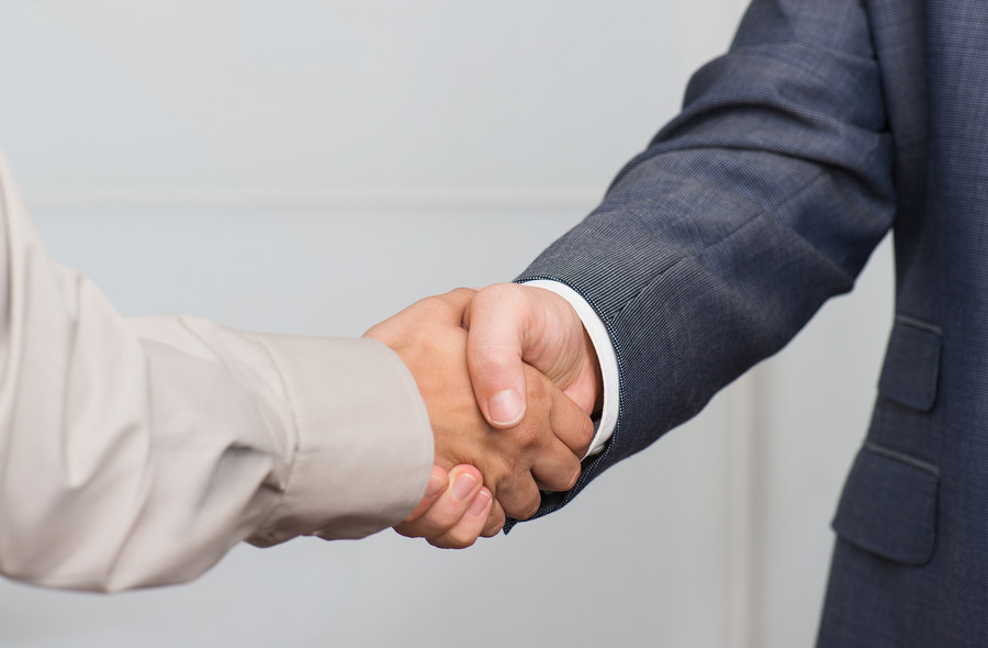 深圳法律咨詢網解釋鄰里共用墻壁改建的法律規定與糾紛解決