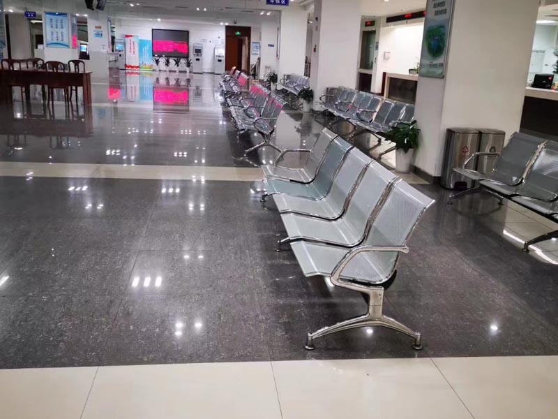 利用職務之便索取費用不征稅款的行為如何定性？深圳刑事辯護律師告訴您