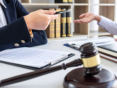 <b>工程債務糾紛的協商解決之道——深圳工程款律師的視角</b>